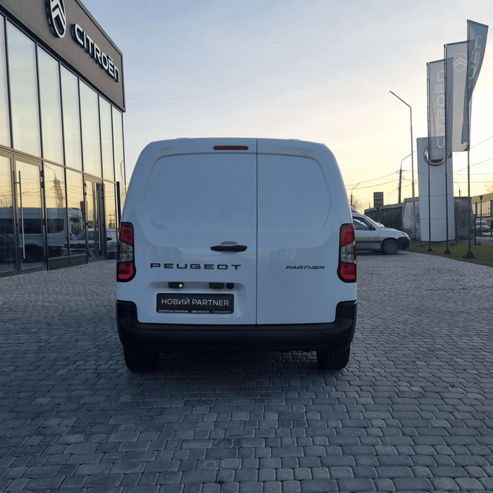 Peugeot Partner Crew Cab L2 1.5 л BlueHDi (100 к.с.) MКПП-6 2025
