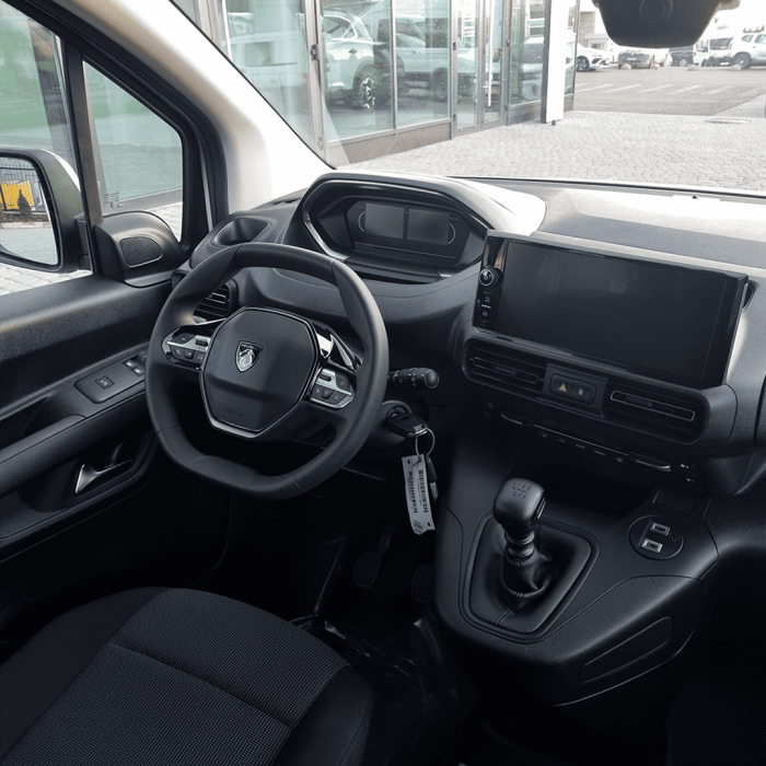 Peugeot Partner Crew Cab L2 1.5 л BlueHDi (100 к.с.) MКПП-6 2025