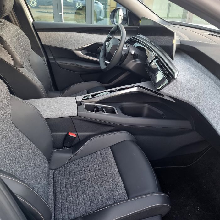 Peugeot 3008 1.2 Hybrid АКПП-6 Allure Blanc Nacre 2025