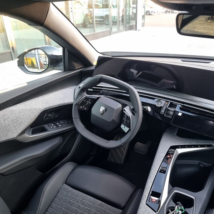 Peugeot 3008 1.2 Hybrid АКПП-6 Allure Blanc Nacre 2025